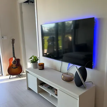 Modern With View شقة